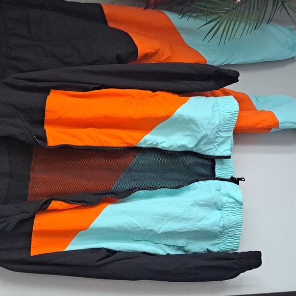 Jogger Color Block Nylon Set  Sz Medium Blue, Black & Orange PTP:22" - Picture 11 of 11